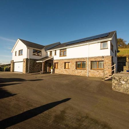 Bed and Breakfast Y Grange Llanfihangel-y-Creuddyn Exterior foto